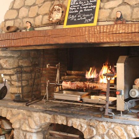 Logis Hotel Restaurant Auberge De L'Espinouse Fraisse-sur-Agout Exterior foto