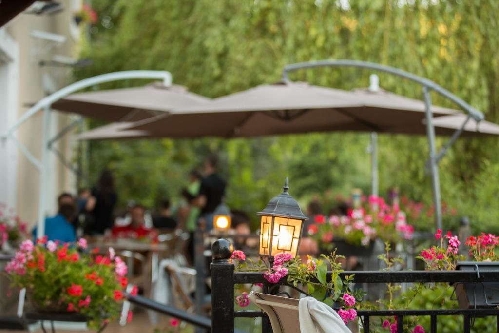 Logis Hotel Restaurant Auberge De L'Espinouse Fraisse-sur-Agout Exterior foto
